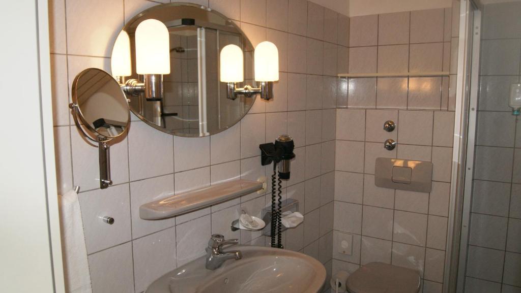 Hotel Deutsches Haus Blomberg  Bilik gambar